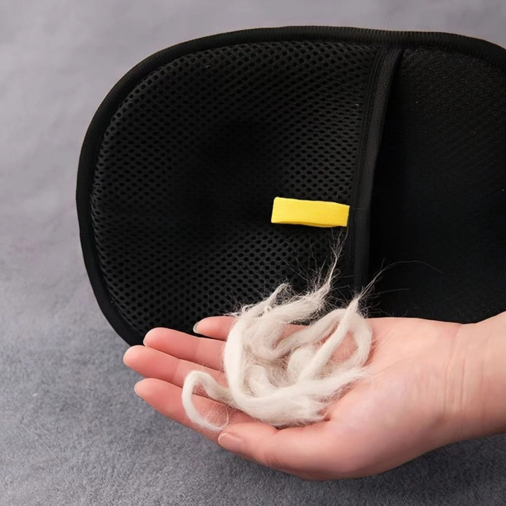 Pet Hair Remover Glove - Reusable Static Lint & Fur Cleaner (Black)